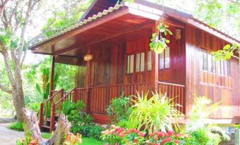 Baansuan Lychee Maeklong Resort Ampawa