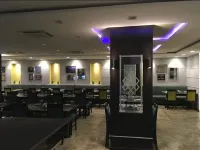 Karma Hotel Hotel di Apapa