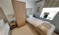 McCafferty's Guesthouse Ilford Hotels in Dagenham