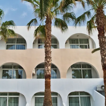Makarios Hotel