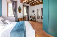 Le prieuré des Fontaines Hotels in Les Preaux