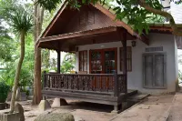 Sairee Hut Resort Koh Tao