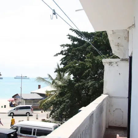 Mamdali Guest House
