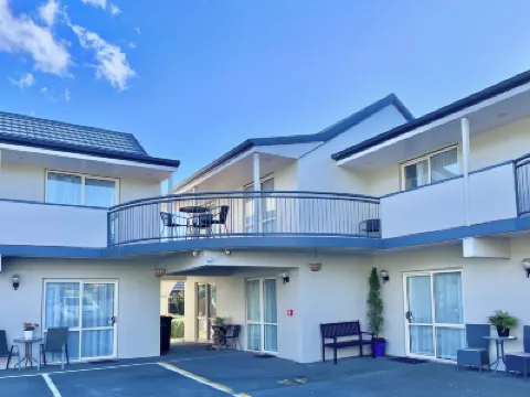 Amalfi Motor Lodge Hotels near Upper Riccarton