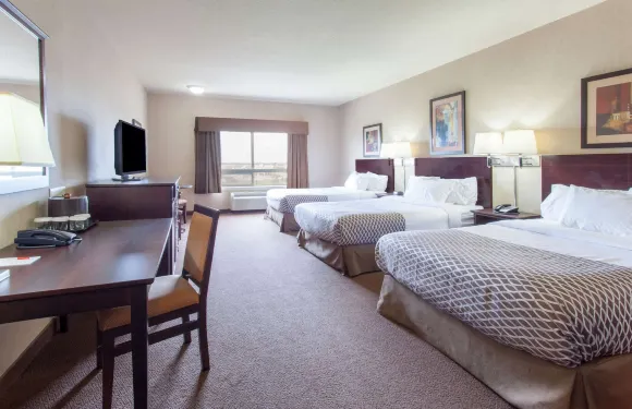 卡姆羅斯温德姆華美達酒店