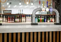 Cedar Court Bradford Hotel - bars