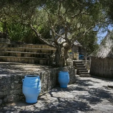 Metaxatos Apartments