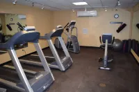 Gateway Hotel and Conference Center - salle de sport