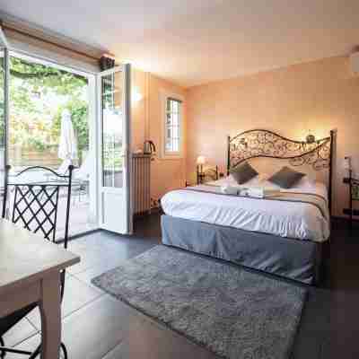 Logis Hôtel Domaine les Falaises Rooms