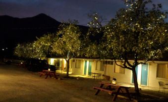 Lakeview Motel