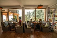 Alt Life Stays - Dharamkot Mcleodganj