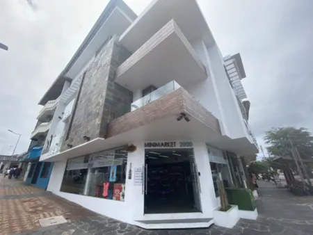 Galapagos Sunset Hotel Отели рядом с достопримечательностью «Cerro de las Tijeretas»