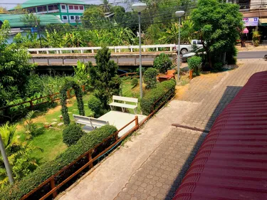 รูปภาพของบ้านร่มไม้