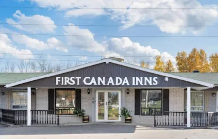 First Canada Hotel Cornwall Hwy 401 on