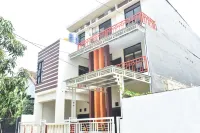RedDoorz Syariah Near Gelora Delta Sidoarjo 2 Hotels in Sidoarjo