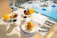 Aegean Village Beachfront Resort - Desayuno