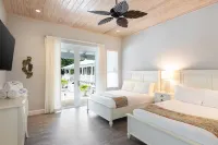 Dolphin Point Villas Hotels in Key Largo