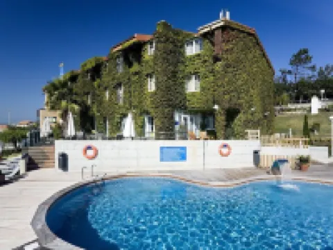 Arha Villa de Suances - Antiguo Albatros Hotels in Suances