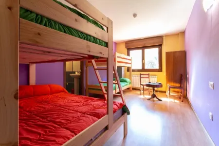 Albergue Los Avellanos - Hostel Отели в г. Ла Вилья Баксу