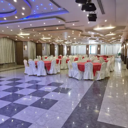 Ararat Hotel