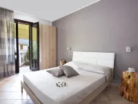Cala di Ponente Hotels in Castelluzzo