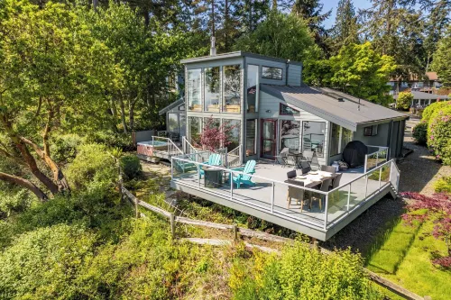 Saratoga Vista by AvantStay Waterfront Views Hotels in Langley