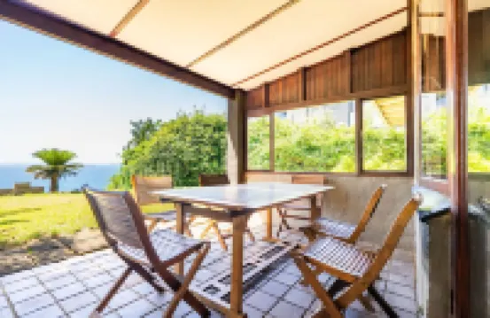 Hilltop Hideaway