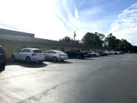 Driftwood Inn - Lake City - parking