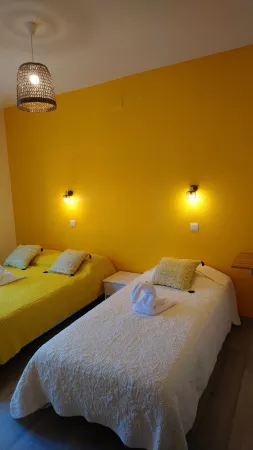 CAFE DE PARIS Отели в г. Сиврак-ан-Медок