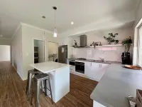 Blau - the Blue House Hotels in Dunsborough