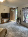 Lakeside Cozy Cottage - w Fishing Dock, Relaxing Lake Freeman, close to Purdue