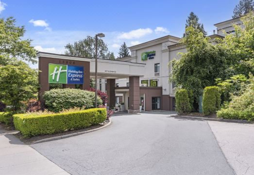 Holiday Inn Express & Suites SURREY