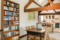 Glyme Flat Peaceful Country Retreat