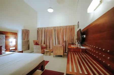 Hotel Devaragam Отели рядом с достопримечательностью «Guruvayur temple pond»