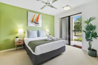 Cozy Cairns Stay - Near Airport, City & Esplanade