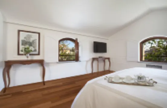 Amore Rentals - Villa Ebe