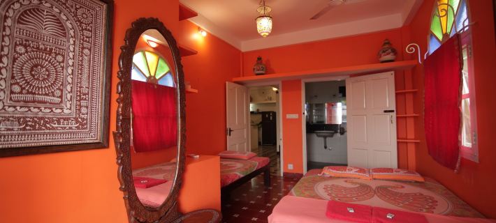 Holi-Wood Guesthouse Hotels in Puducherry