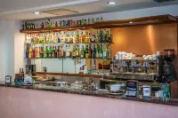 โรงแรมเดลเลโมเร - ที่มีบาร์