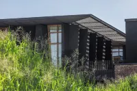 Serengeti Explorer Hotels in 