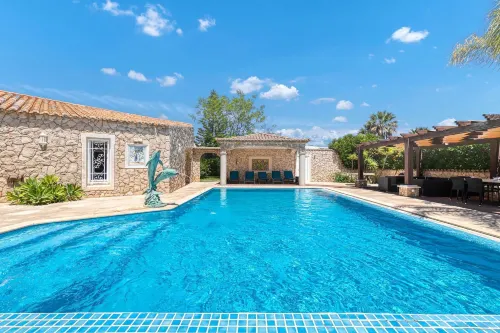 Golfinhos - MAGNIFICENT & SPACIOUS 5 BEDROOM VILLA