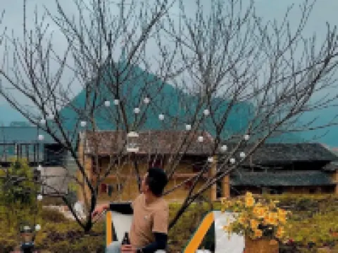 Chanh Homestay Lo Lo Chai Hotels in Lung Cu