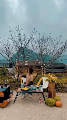 Chanh Homestay Lo Lo Chai Hotels in Lung Cu