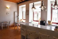 R3 Service - Five Senses in Coimbra - sarapan
