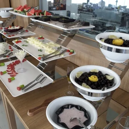 FİNİKE MARİNA HOTEL