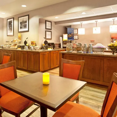 Hampton Inn & Suites El Paso-Airport