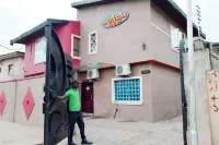 Inglesias Suites Hotels near Ovuomaroro Gallery