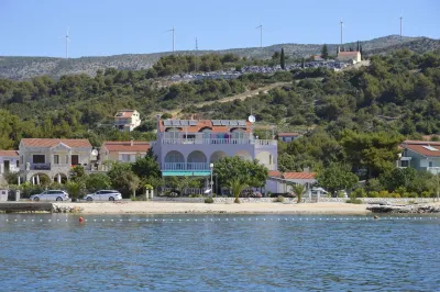 Bed & Breakfast by the Beach Hotels in Rogoznica