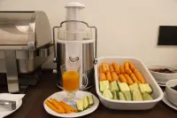 ジュニア ホテルズ ボッコーニ ミラノ - 朝食