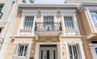 Step One | Luxury Suites Right in the Heart of Acropolis Next to Metro Station