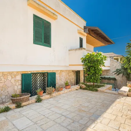 3119 A Casa di Giulia e Sofia by Barbarhouse Hotels in Torre Suda